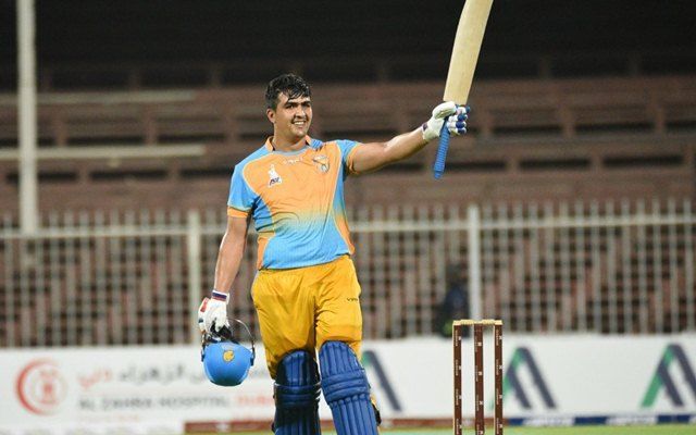 Hazratullah Zazai six sixes