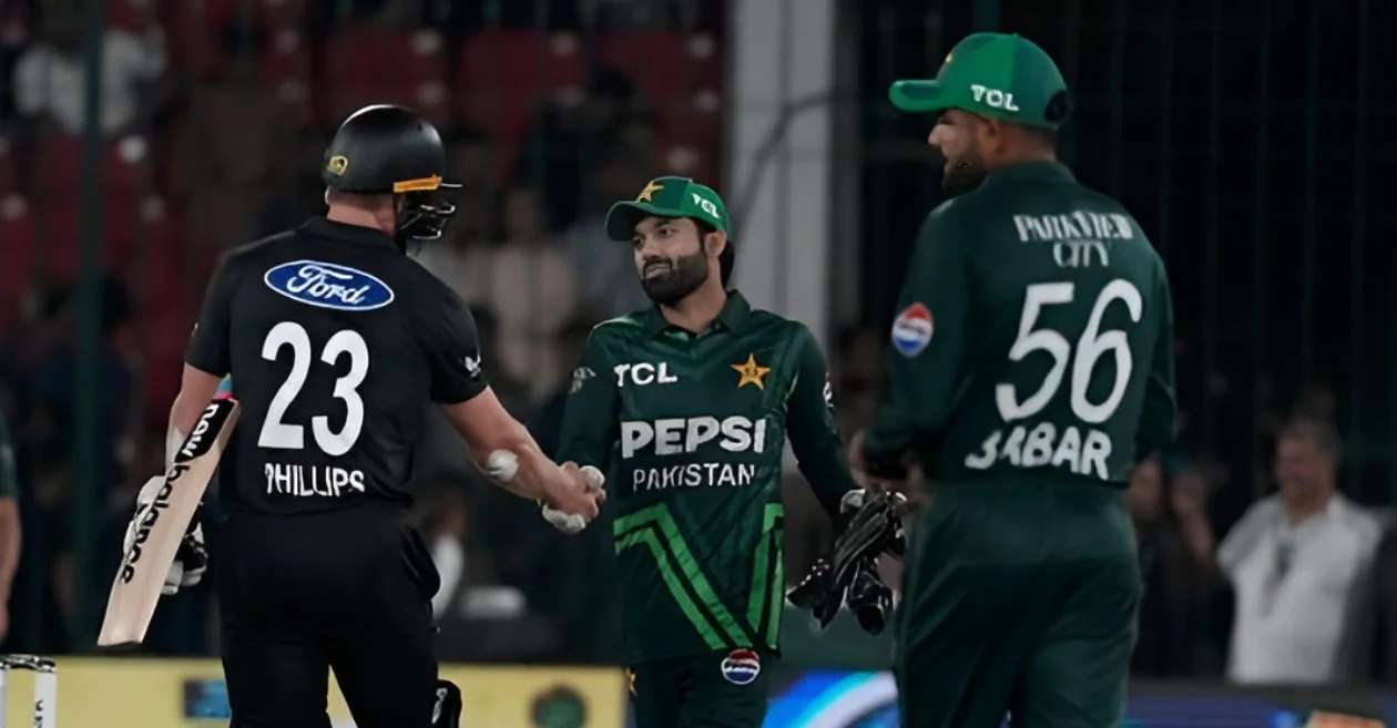 New Zealand clinch ODI tri-series with commanding 5-wicket win over Pakistan in the final